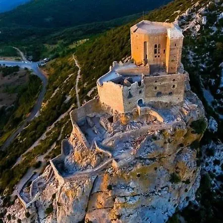 La Roche - 2 Etoiles Eco Responsable Avec Tv Connectee * Maury